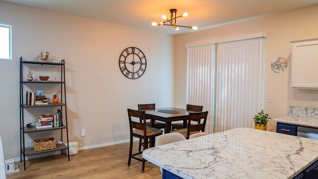 Building Photo - Updated Craftsman on Corner Lot in Aloha~ ...