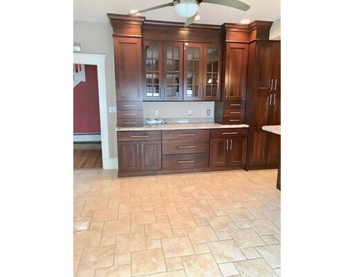 Building Photo - 210 Somerset Ave