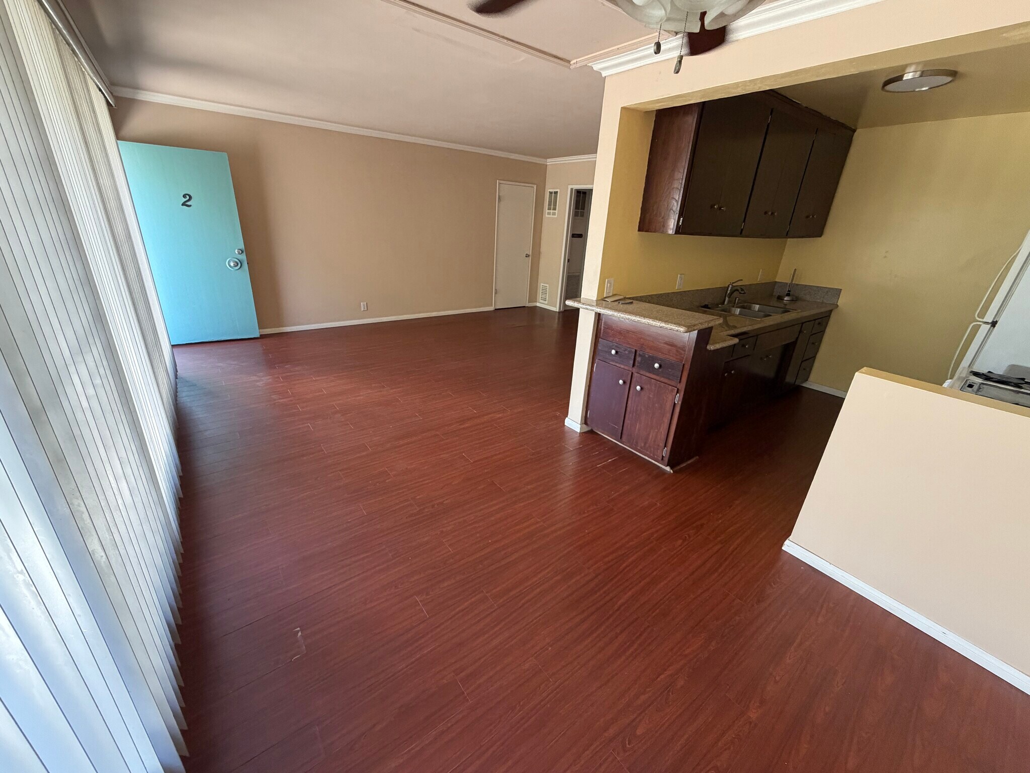 Building Photo - 1221 S Sherbourne Dr