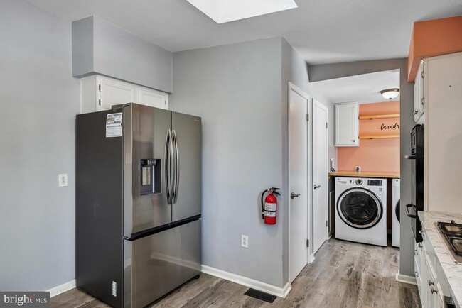 Building Photo - 511 Madison Ave