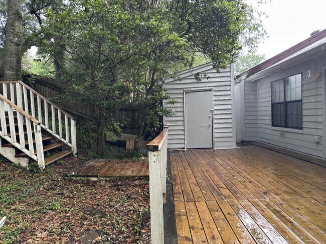Building Photo - 2400 Talco Hills Dr