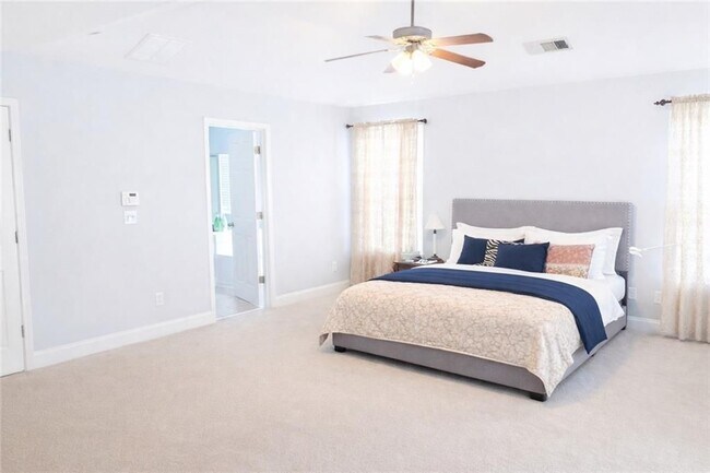 Building Photo - 788 Scenic Park Ct