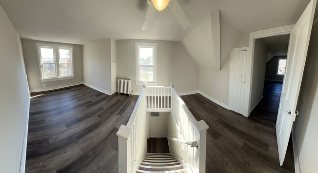 Building Photo - 44 8th St