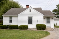 Building Photo - Spacious 2-bed, 1-bath house in Bluffton!