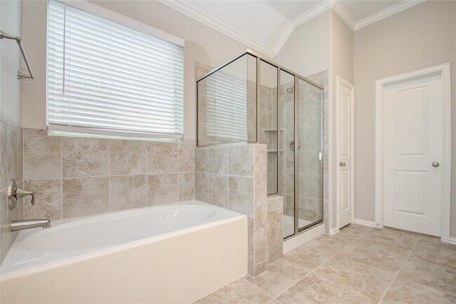 Building Photo - 19259 Presa Canyon Dr