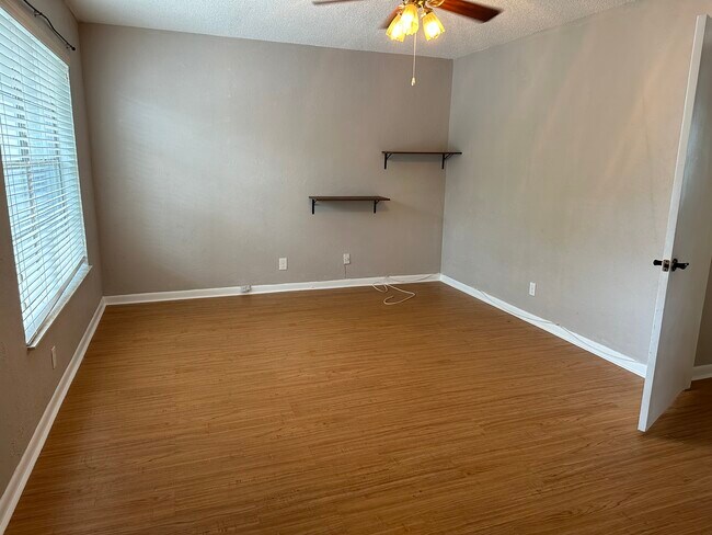 2nd Bedroom - 3916 SW 67th Way
