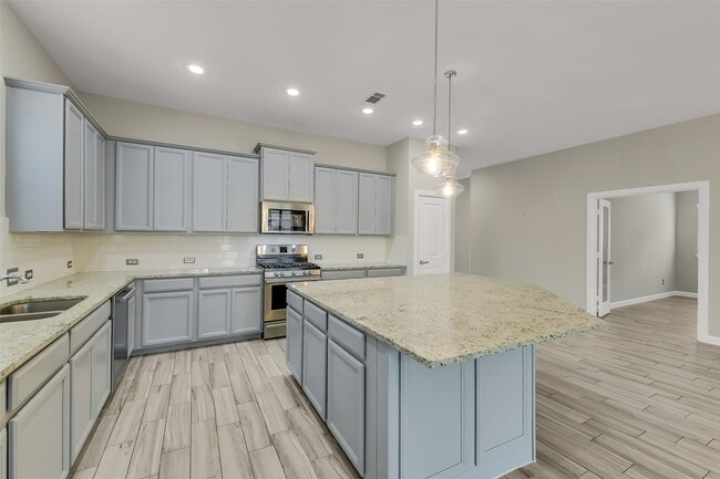 Building Photo - 31778 Twin Timbers Ln