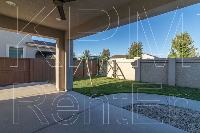 Building Photo - 10940 Portside Dr