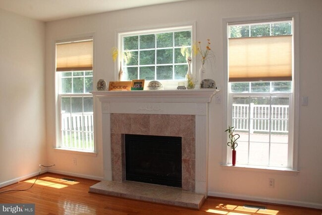 Building Photo - 134 Pendula Ct