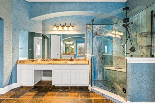 Building Photo - 4205 Lansbury Dr