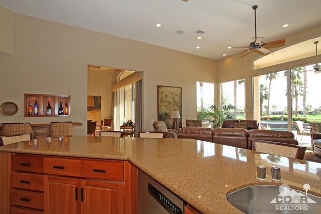 Building Photo - 48594 Vista Palomino