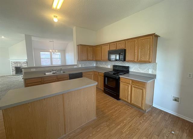 Building Photo - 1616 Logan Dr