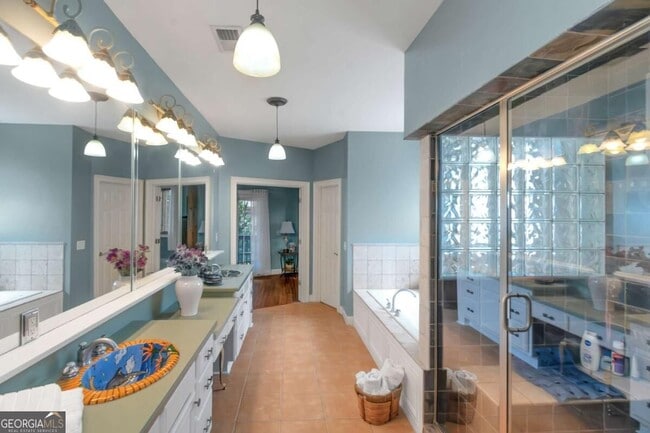 Building Photo - 601 Sawgrass Walk