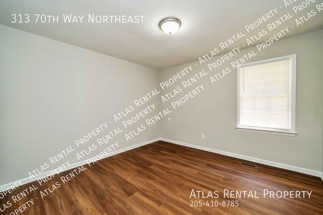 Building Photo - 313 70th NE Wy