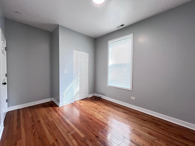 Building Photo - 6402 S Eberhart Ave