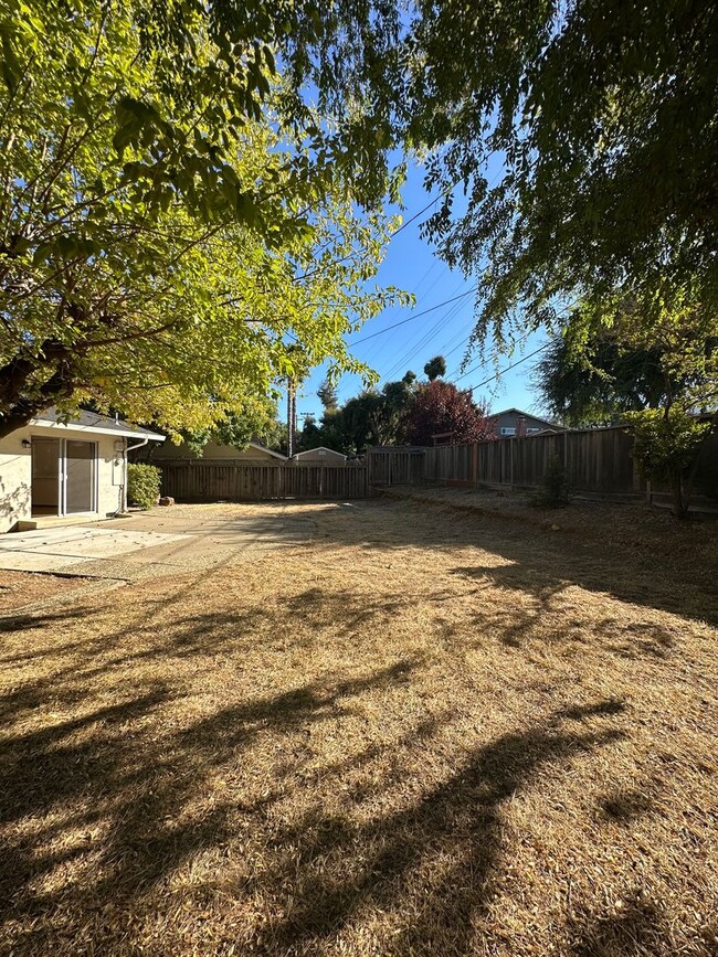 Building Photo - Beautiful home near the Almaden Country Club!