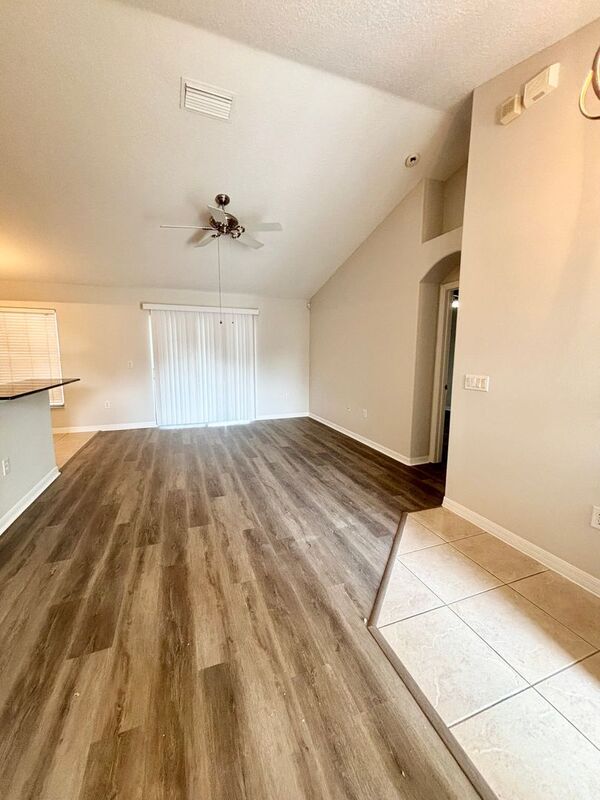 Building Photo - 3048 Verbena Dr