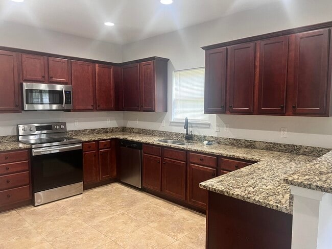 Building Photo - 411 Serene Ct