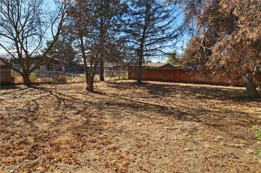 Building Photo - 207 March Dr NE