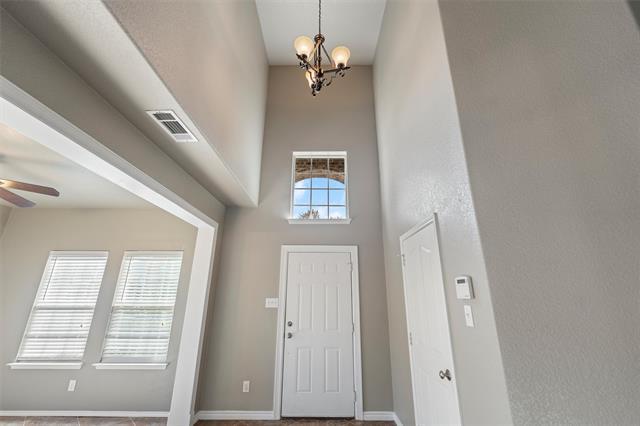 Building Photo - 500 Braewick Dr