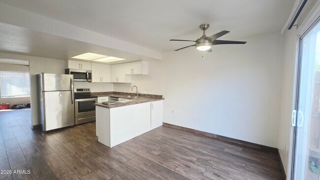 Building Photo - 4431 N 53rd Ln