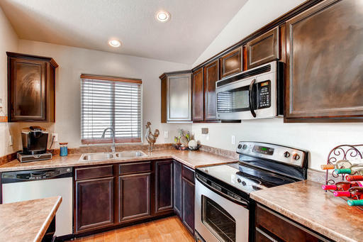 Building Photo - Beautiful 4BD/3BA home For Rent on Willowd...