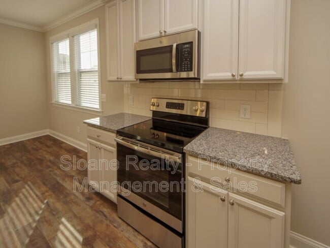 Building Photo - 4137 Rigsby Ln