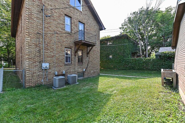 Building Photo - 3145-3147 N 50th St.,