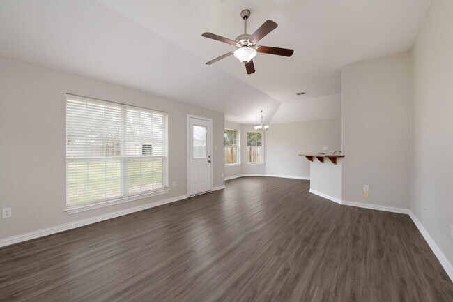 Building Photo - Midway ISD Country Home