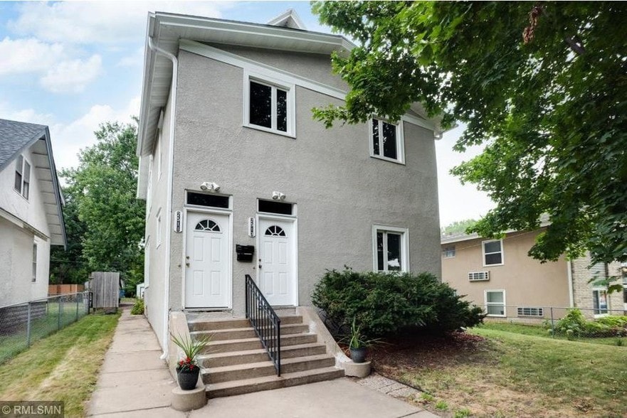 Building Photo - 2513 Fremont Ave N