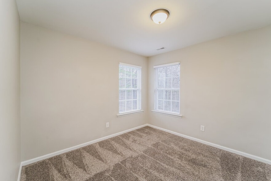 Building Photo - 10437 Gold Pan Rd