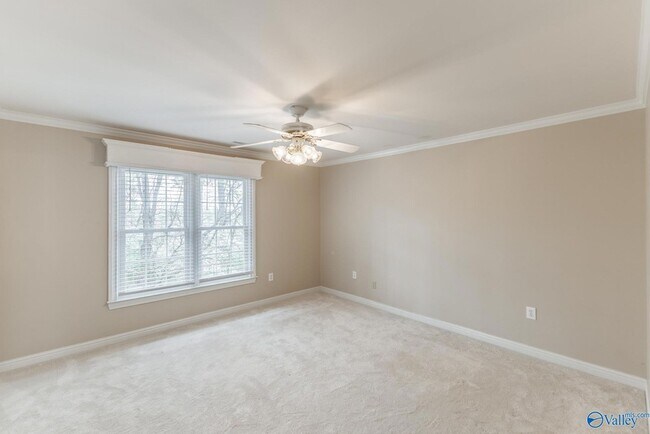 Building Photo - 481 Brenda Dr