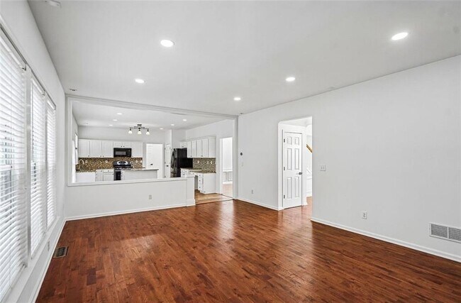 Building Photo - 5157 Wellisford Ct NW