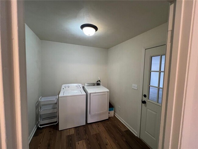 Building Photo - 1745 Mineral Springs Rd