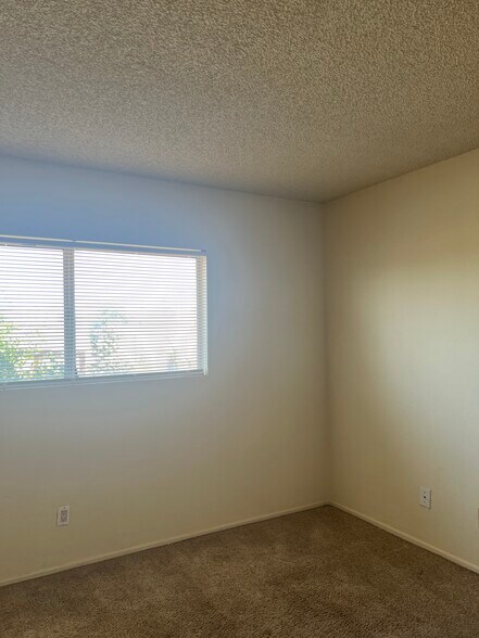 Bedroom - 15597 Tonekai Rd