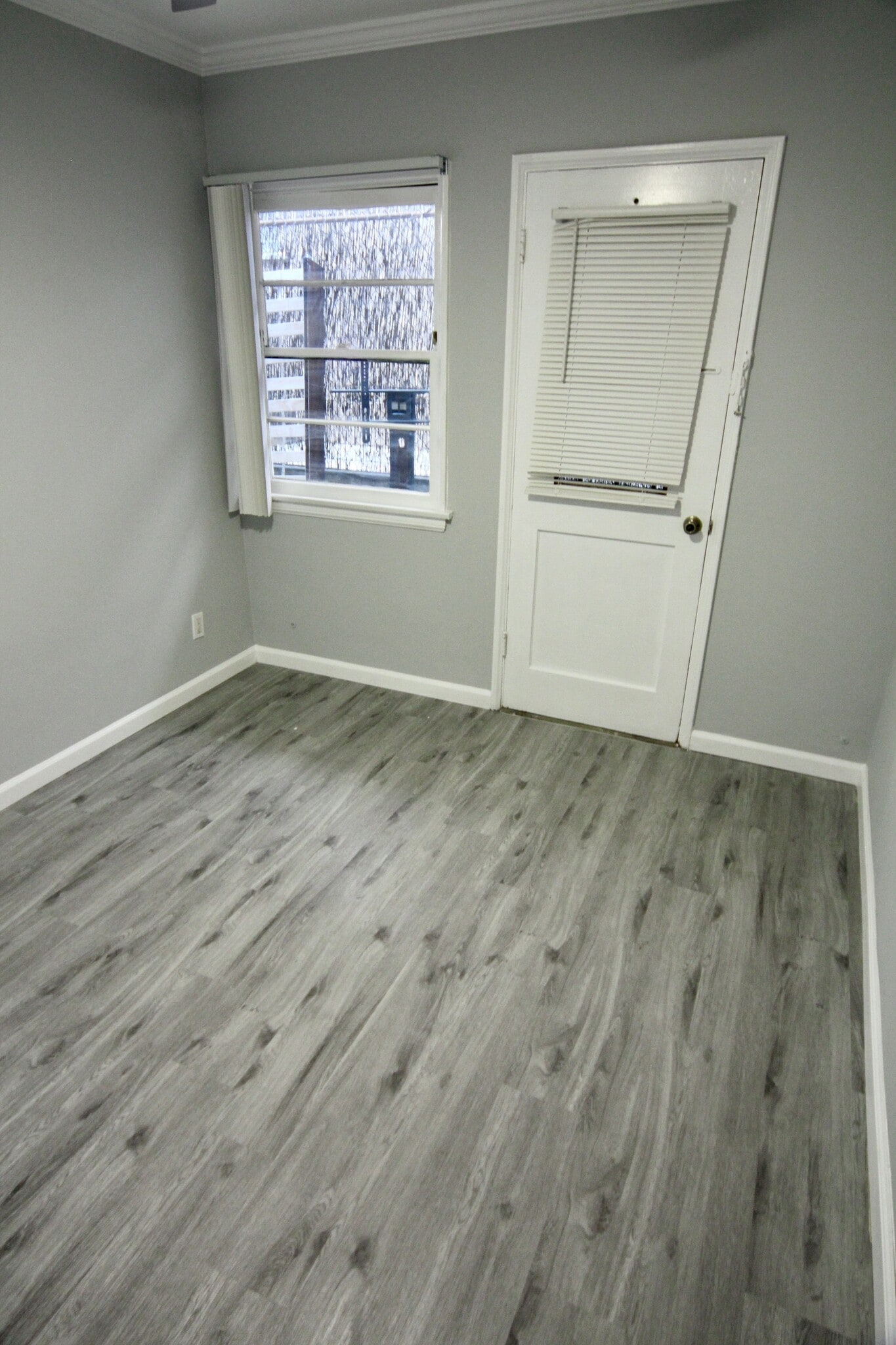 Building Photo - 10054 Culver Blvd