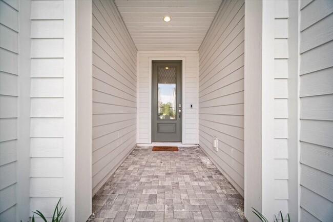 Building Photo - 11358 Newtonian Blvd