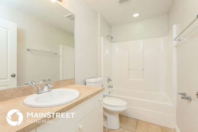 Building Photo - 4029 24th St SW