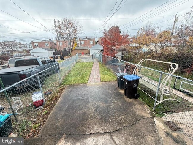 Building Photo - 1535 Willow St