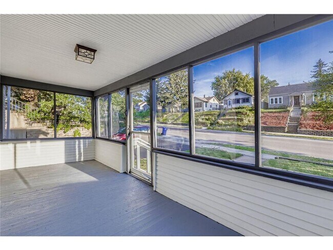 Building Photo - 1683 Minnehaha Ave E