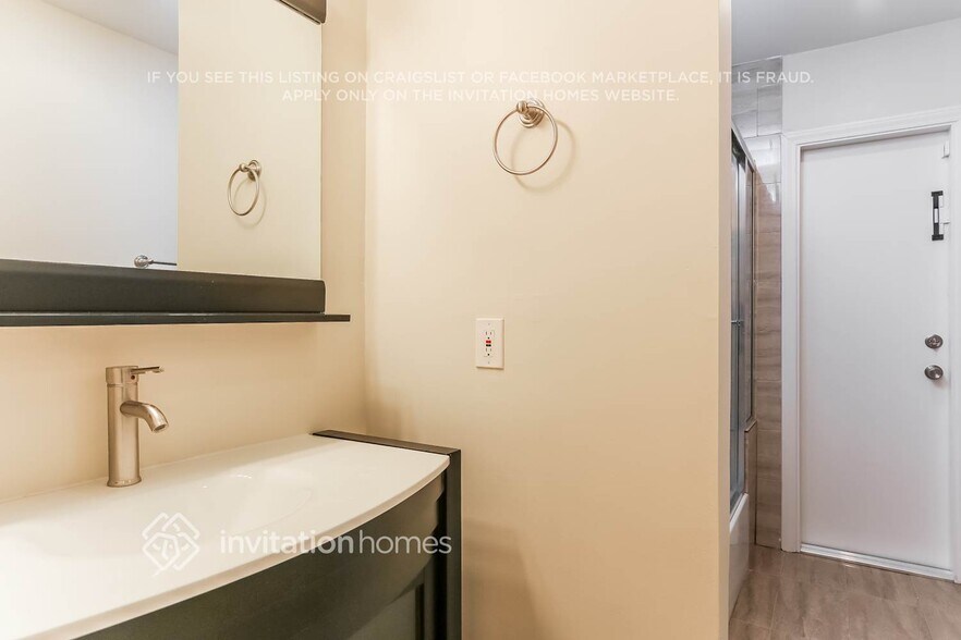 Building Photo - 14730 SW 158th St