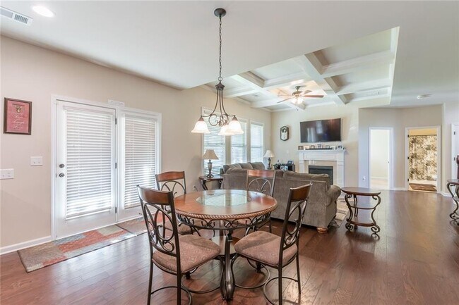 Building Photo - 4850 Haysboro Way