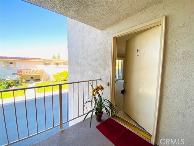 Building Photo - 2316 Via Puerta