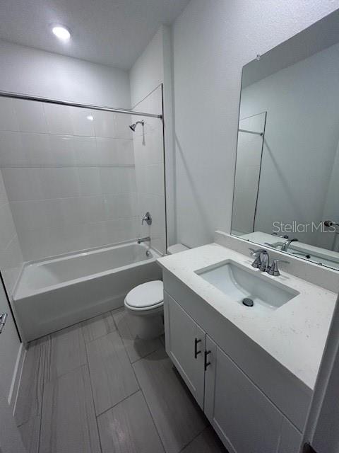 Building Photo - 6 Ararat Dr