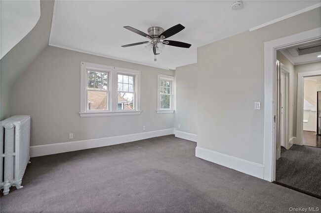 Building Photo - 9 Ridgeview Ave