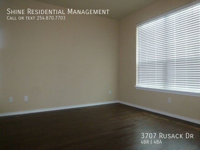 Building Photo - 3707 Rusack Dr