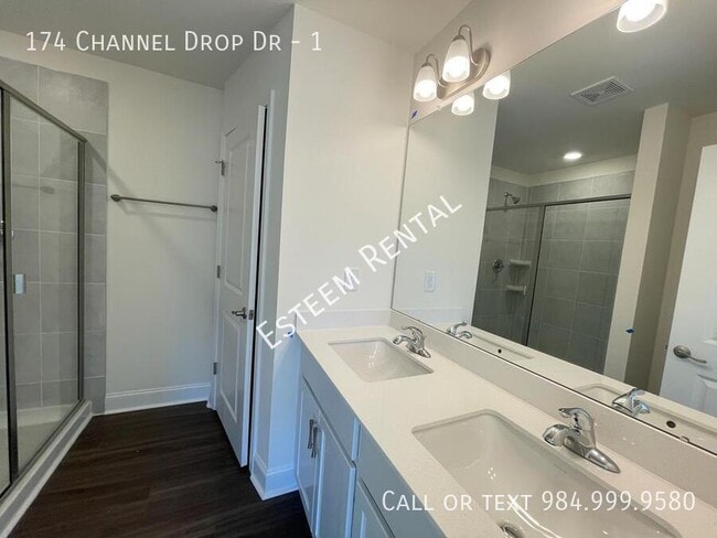 Building Photo - 174 Channel Drop Dr