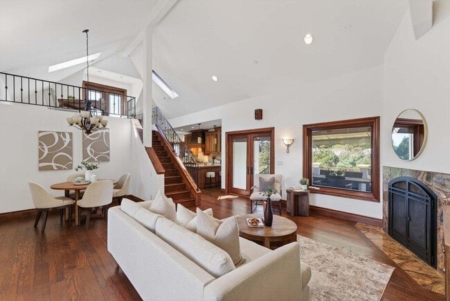 Building Photo - 41 S Circle Dr
