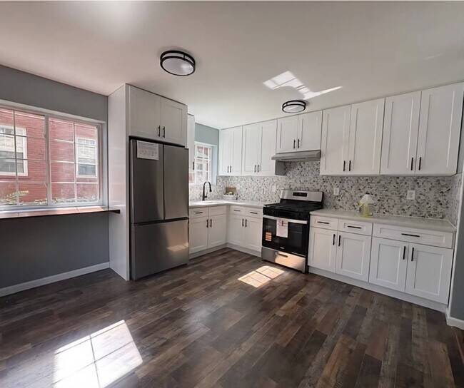 Building Photo - 4299 Kepler Ave