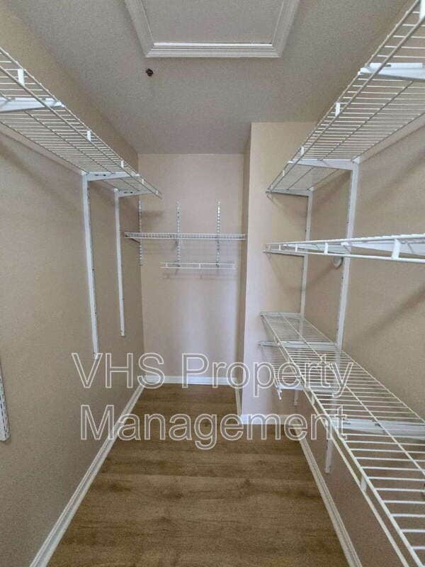 Building Photo - 11176 Stagestone Way